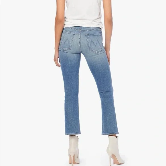 Mother Jeans The Insider Crop in a Side of Rice and Beans Cropped Kick Flare - Picture 2 of 11